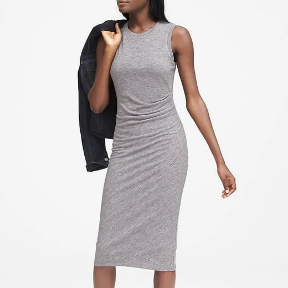 BR Cozy Knit Ruched-Side Sheath Dress